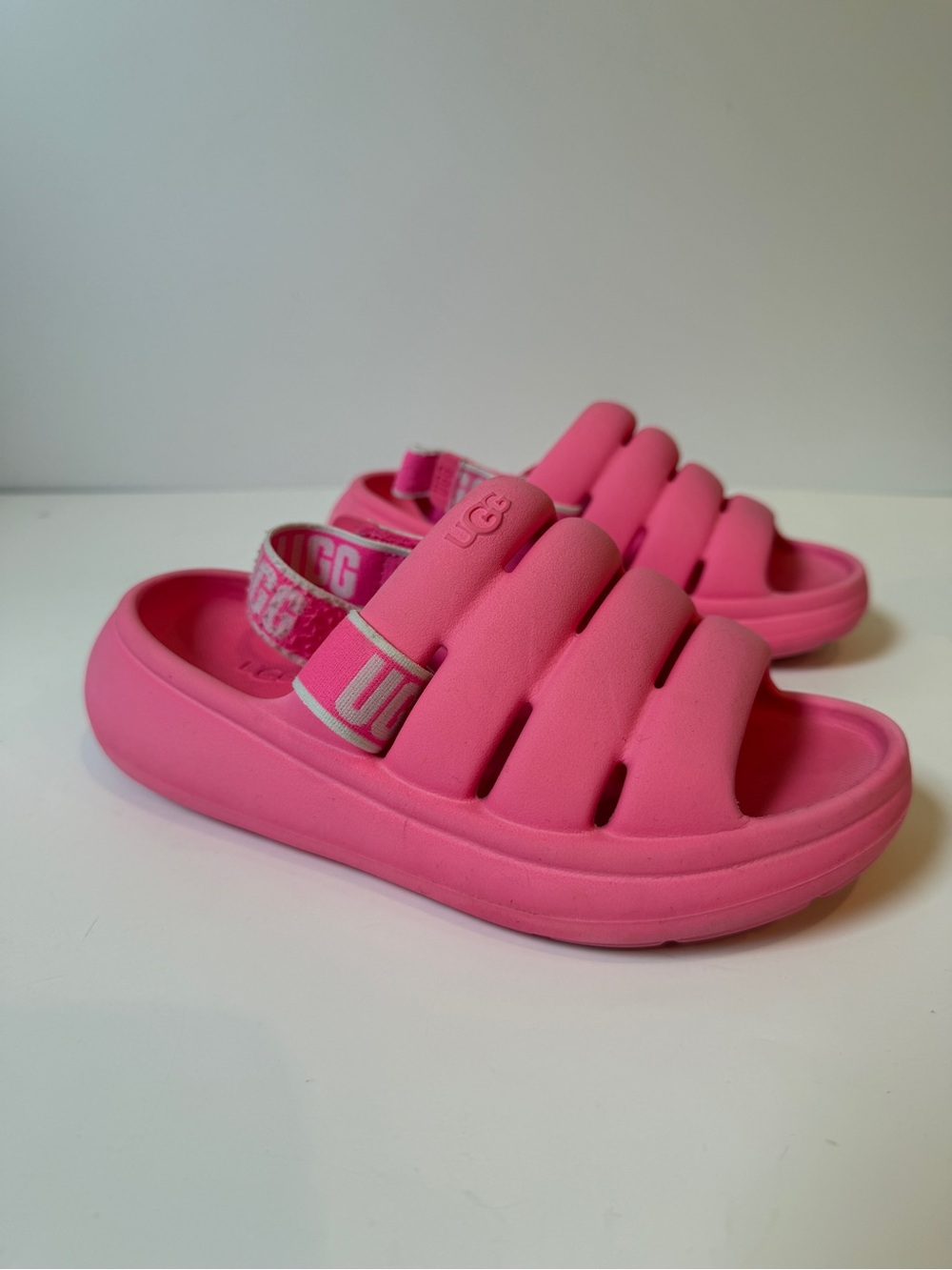 UGG Sport Yeah Webbing Strap Foam Slide Sandals Taffy Pink Kids 2